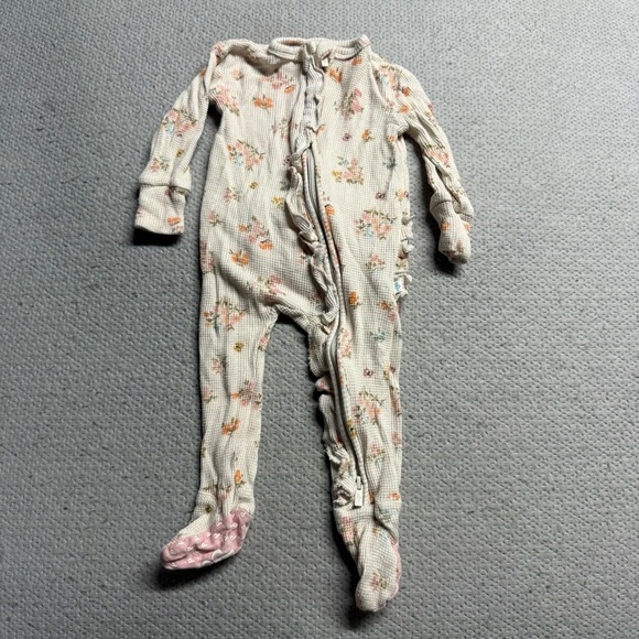 Posh Peanut Girl's Bamboo Ruffle Footie with Zipper - Clemence Floral 3-6 Months